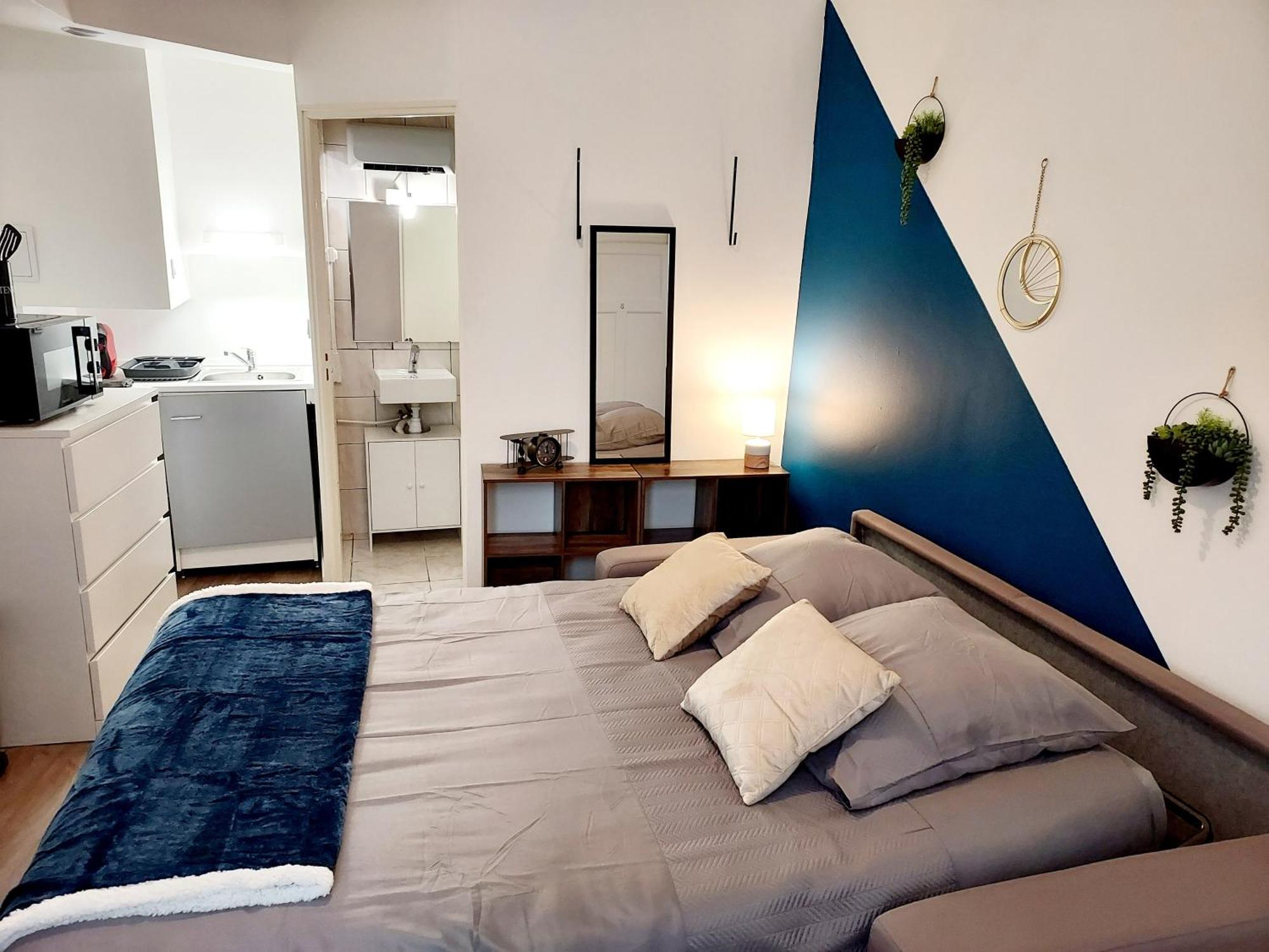Studio B Aux Pieds Des Thermes Neris-les-Bains Luaran gambar