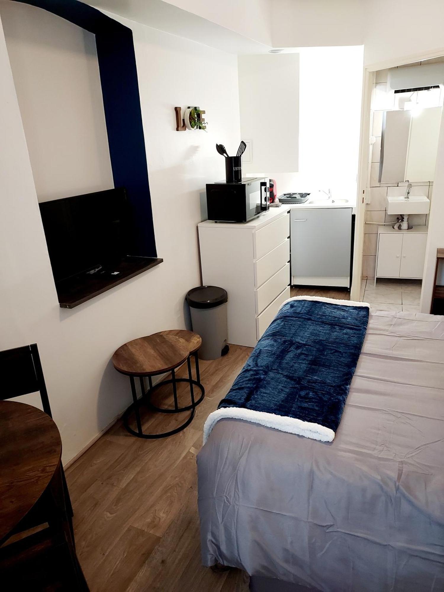Studio B Aux Pieds Des Thermes Neris-les-Bains Luaran gambar